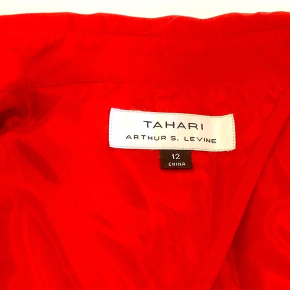Ultra Smart Red ‘Arthur Levine for Tahari’ Jacket Dbl Breasted with Gold Buttons - Picture 14 of 14